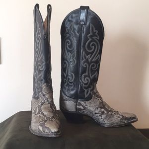 Women’s Cowboy Boots
